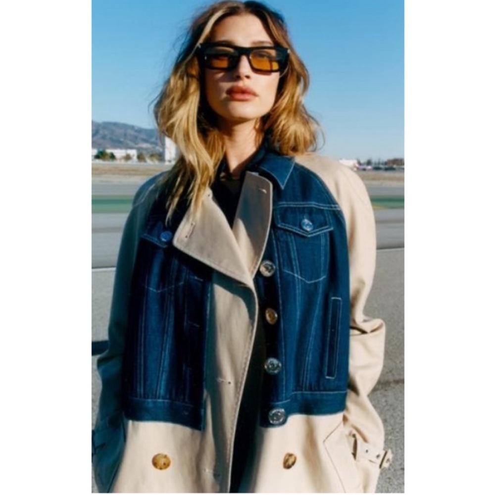Burberry SS21’ Runway Trench Coat with Denim Detail - Picture 2 of 15